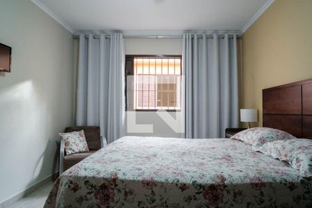 Casa à venda com 192m², 6 quartos e 2 vagasQuarto 2