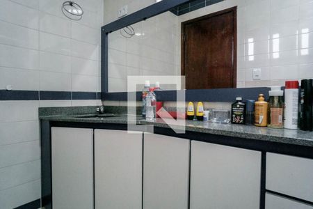 Casa à venda com 192m², 6 quartos e 2 vagasBanheiro 1