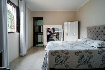 Casa à venda com 192m², 6 quartos e 2 vagasQuarto 1