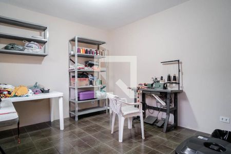 Casa à venda com 192m², 6 quartos e 2 vagasQuarto 5