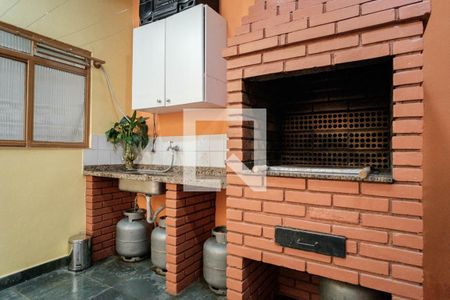 Casa à venda com 192m², 6 quartos e 2 vagasÁrea Externa