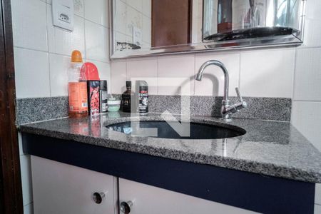 Casa à venda com 192m², 6 quartos e 2 vagasBanheiro 2