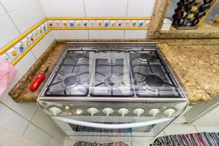 Casa à venda com 300m², 3 quartos e 8 vagas Casa à venda com 300m², 3 quartos e 8 vagasDetalhe - Cozinha