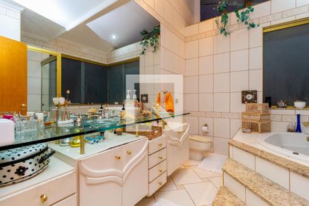 Casa à venda com 300m², 3 quartos e 8 vagas Casa à venda com 300m², 3 quartos e 8 vagasBanheiro - Suíte 3