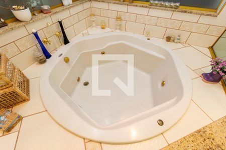 Casa à venda com 300m², 3 quartos e 8 vagas Casa à venda com 300m², 3 quartos e 8 vagasDetalhe Banheiro - Suíte 3