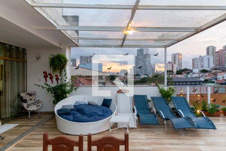 Casa à venda com 300m², 3 quartos e 8 vagas Casa à venda com 300m², 3 quartos e 8 vagasEspaço Gourmet