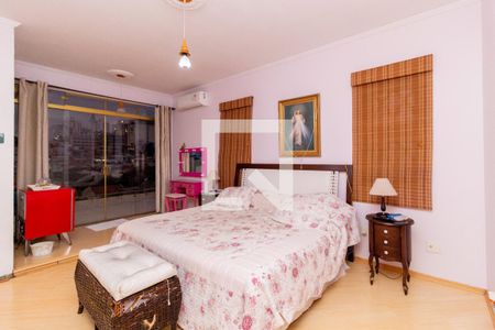 Casa à venda com 300m², 3 quartos e 8 vagas Casa à venda com 300m², 3 quartos e 8 vagasSuíte 3