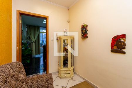 Casa à venda com 300m², 3 quartos e 8 vagas Casa à venda com 300m², 3 quartos e 8 vagasSala de Estar 2