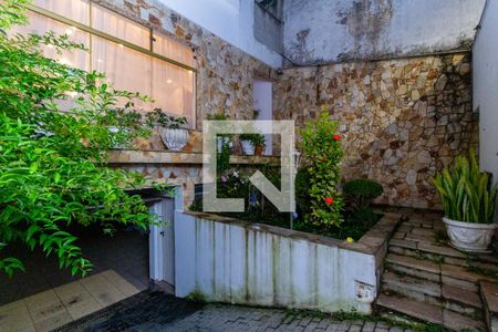 Casa à venda com 300m², 3 quartos e 8 vagas Casa à venda com 300m², 3 quartos e 8 vagasHall de entrada