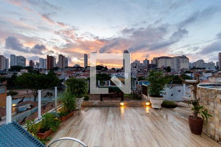 Casa à venda com 300m², 3 quartos e 8 vagas Casa à venda com 300m², 3 quartos e 8 vagasEspaço Gourmet