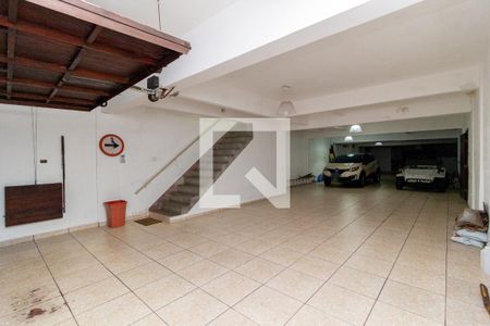 Casa à venda com 300m², 3 quartos e 8 vagas Casa à venda com 300m², 3 quartos e 8 vagasGaragem