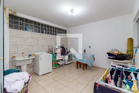 Casa à venda com 300m², 3 quartos e 8 vagas Casa à venda com 300m², 3 quartos e 8 vagasÁrea de Serviço