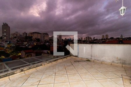 Casa à venda com 300m², 3 quartos e 8 vagas Casa à venda com 300m², 3 quartos e 8 vagasVaranda - Suíte 3