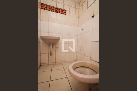 Banheiro de casa para alugar com 1 quarto, 20m² em Americanópolis, São Paulo