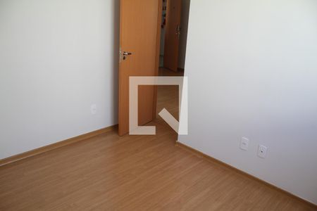 Quarto 2 de apartamento para alugar com 2 quartos, 48m² em Lorena Park, Goiânia