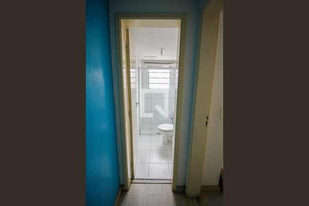 Banheiro de apartamento à venda com 1 quarto, 38m² em Parque Sao Vicente, Santo André