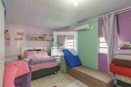 Casa à venda com 66m², 3 quartos e 1 vaga Casa à venda com 66m², 3 quartos e 1 vagaCasa Fundos - Quarto