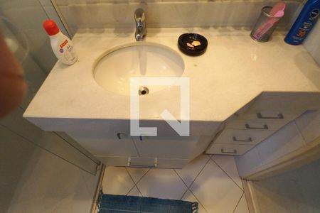 Apartamento à venda com 126m², 3 quartos e 2 vagasDetalhe do Banheiro Corredor 