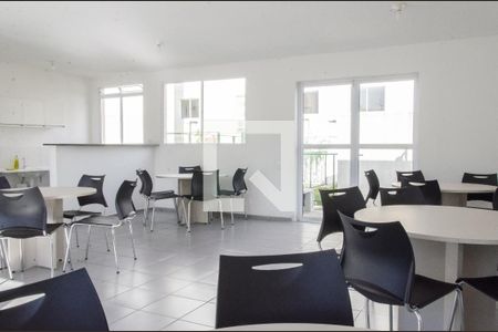 Apartamento à venda com 42m², 1 quarto e 1 vaga Apartamento à venda com 42m², 1 quarto e 1 vagaSalão de festas