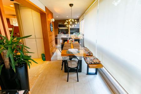 Apartamento à venda com 165m², 4 quartos e 3 vagasVaranda gourmet