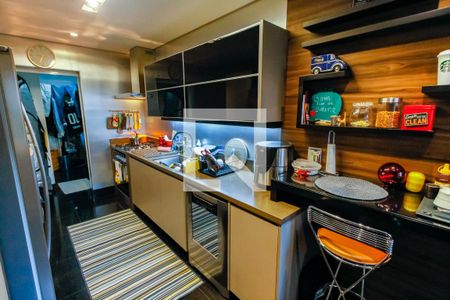 Apartamento à venda com 165m², 4 quartos e 3 vagasCozinha - Armários