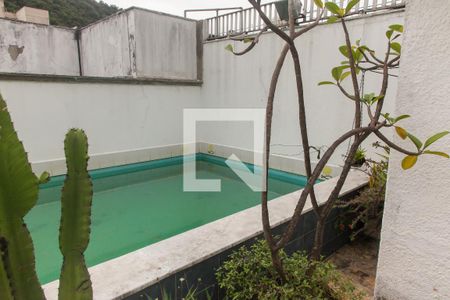 Apartamento à venda com 500m², 3 quartos e 2 vagas Apartamento à venda com 500m², 3 quartos e 2 vagasQuintal