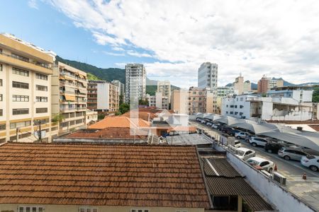 Apartamento à venda com 85m², 2 quartos e sem vagaVista
