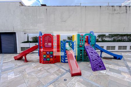 Apartamento à venda com 133m², 3 quartos e 2 vagasÁrea comum - Playground