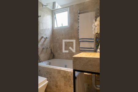 Apartamento à venda com 76m², 2 quartos e 2 vagasBanheiro