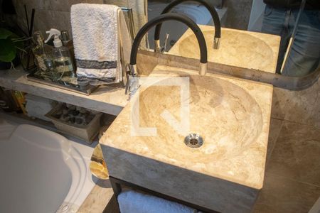 Apartamento à venda com 76m², 2 quartos e 2 vagasBanheiro