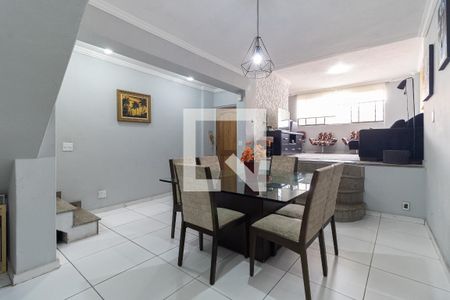 Sala de casa à venda com 3 quartos, 180m² em Jardim Maria Estela, São Paulo