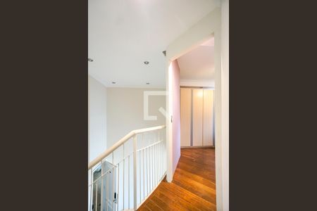 Apartamento à venda com 74m², 2 quartos e 2 vagasHall da escada