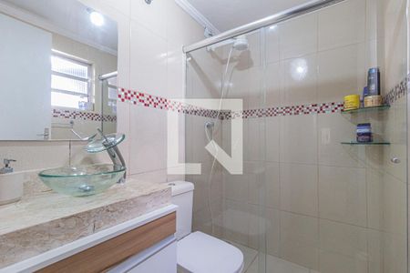 Banheiro da suíte de casa à venda com 3 quartos, 110m² em Jardim das Flores, Osasco