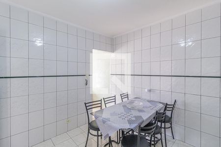 Casa à venda com 110m², 3 quartos e 2 vagas Casa à venda com 110m², 3 quartos e 2 vagasCozinha