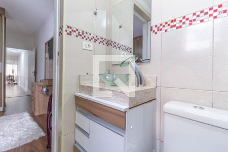 Banheiro da suíte de casa à venda com 3 quartos, 110m² em Jardim das Flores, Osasco