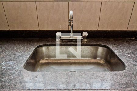 Casa à venda com 225m², 3 quartos e 3 vagas Casa à venda com 225m², 3 quartos e 3 vagasCozinha