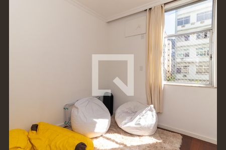 Quarto 1 de apartamento para alugar com 2 quartos, 82m² em Botafogo, Rio de Janeiro