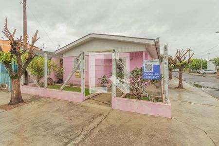 Casa à venda com 95m², 2 quartos e 2 vagas Casa à venda com 95m², 2 quartos e 2 vagasFachada