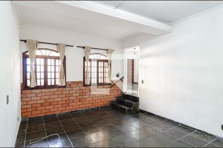 Sala de casa para alugar com 3 quartos, 121m² em Jardim Oriental, São Paulo