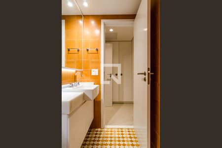 Apartamento à venda com 155m², 2 quartos e 1 vagaBanheiro da suíte