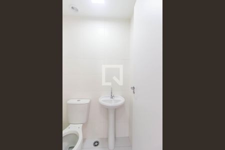 Apartamento à venda com 32m², 2 quartos e sem vaga Apartamento à venda com 32m², 2 quartos e sem vagaBanheiro