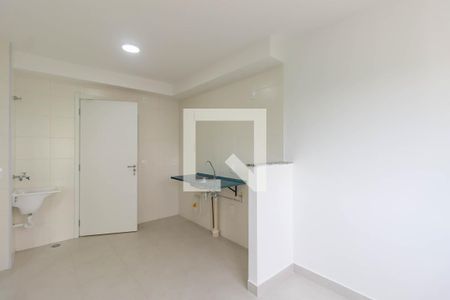 Sala e Cozinha de apartamento à venda com 2 quartos, 32m² em Jardim Celeste, São Paulo