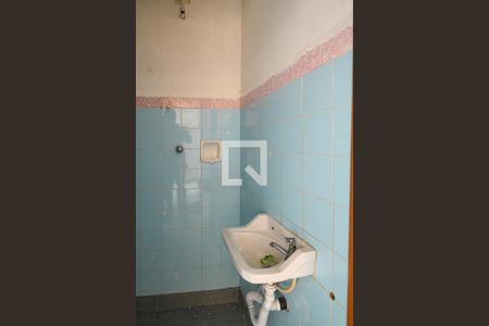 Casa à venda com 118m², 2 quartos e 1 vaga Casa à venda com 118m², 2 quartos e 1 vagaBanheiro de Serviço