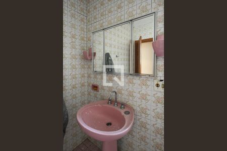 Casa à venda com 118m², 2 quartos e 1 vaga Casa à venda com 118m², 2 quartos e 1 vagaBanheiro