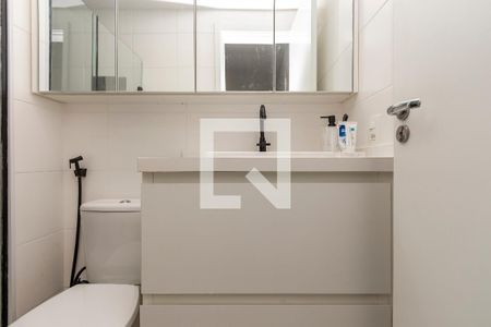 Banheiro de apartamento à venda com 1 quarto, 31m² em Jardim Caravelas, São Paulo