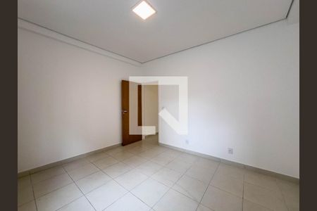 Quarto de casa à venda com 2 quartos, 120m² em Vila Dom Pedro I, São Paulo