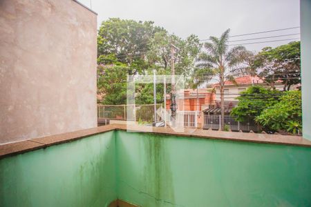 Casa à venda com 318m², 4 quartos e 4 vagasVaranda