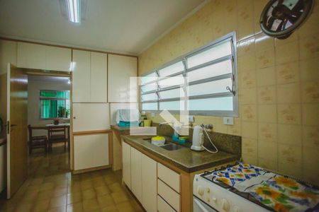 Casa à venda com 318m², 4 quartos e 4 vagasCozinha