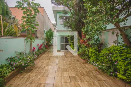 Casa à venda com 318m², 4 quartos e 4 vagasQuintal