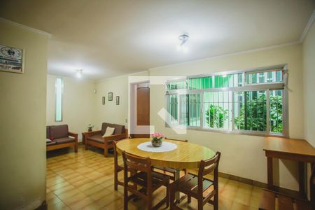 Casa à venda com 318m², 4 quartos e 4 vagasCopa